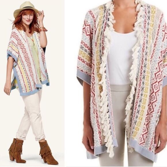 Cabi Love Siesta Fringed Oversized Cardigan Poncho Size XS/S Boho Southwestern - Picture 3 of 12